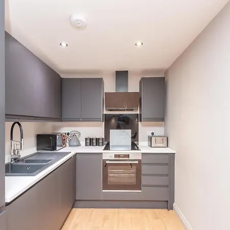 Luxurious Retreat With Workspace - Pass The Keys *