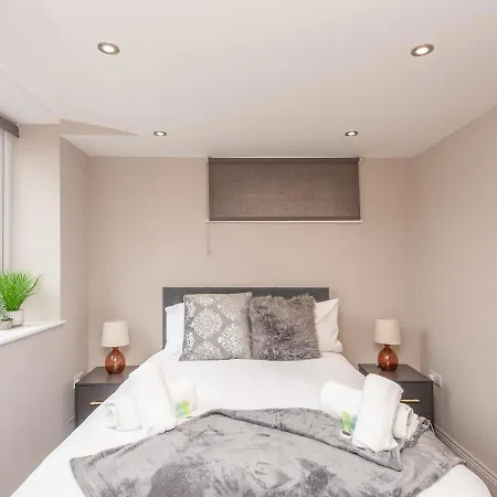 Pass The Keys Luxurious Retreat With Workspace Apartment *