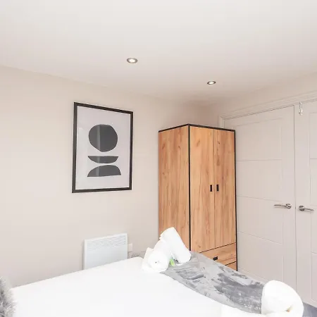 Pass The Keys Luxurious Retreat With Workspace Apartment *