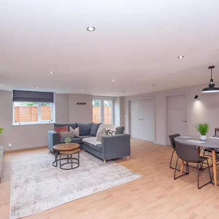 Apartment Pass The Keys Luxurious Retreat With Workspace Leeds (West Yorkshire)